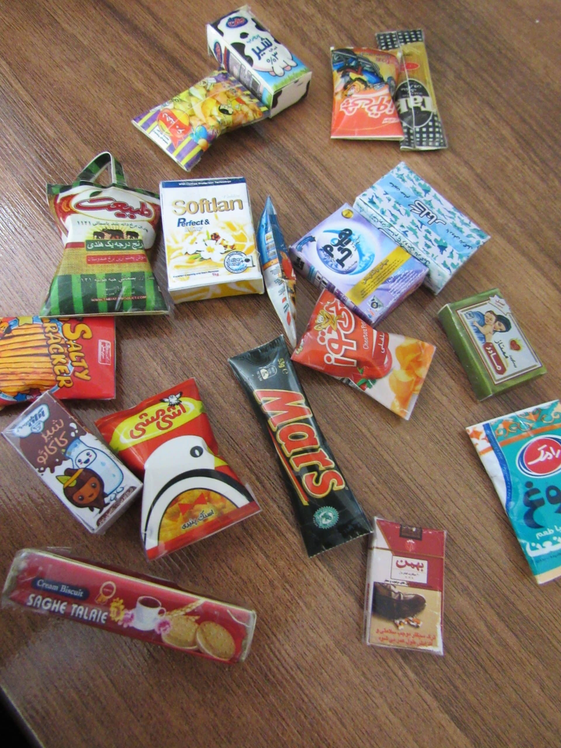 مگنت یخچال مینیاتوری 6 عددی 8 مگنت یخچال مینیاتوری 6 عددی