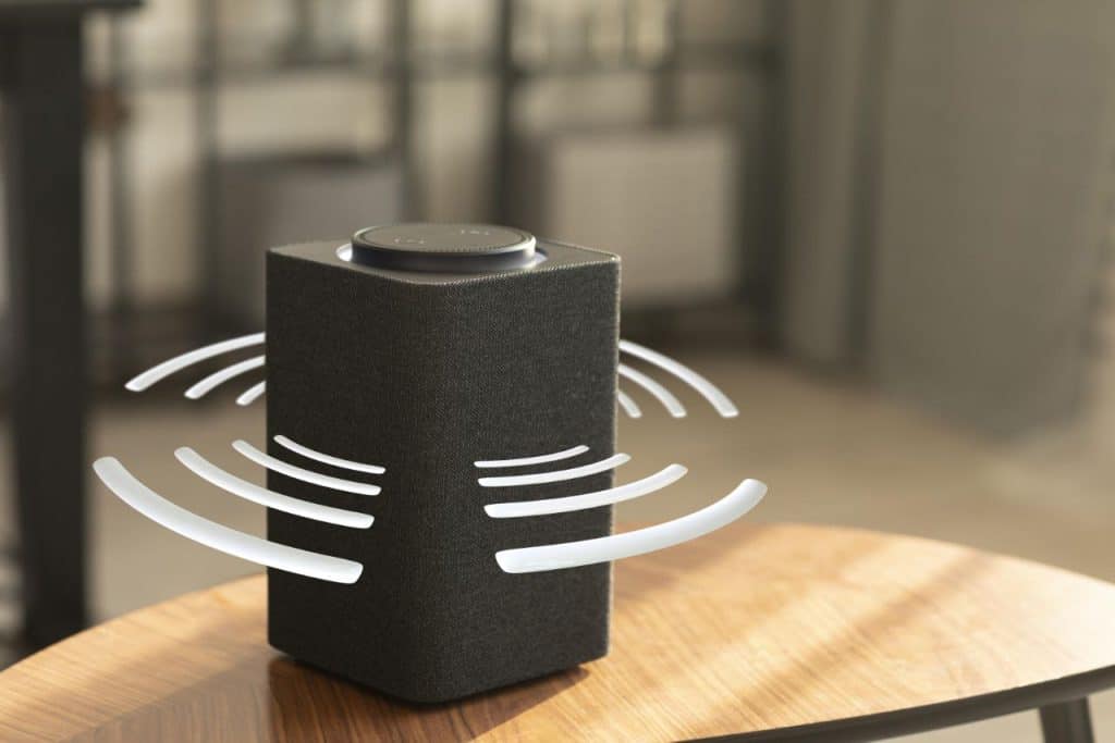 راهنمای خرید اسپیکرهای بلوتوثی 2024 2 نکات مهم در خرید اسپیکر بلوتوثی