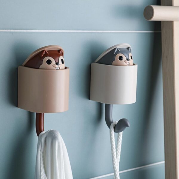 آویز دیواری سنجاب مدل آنیا 2 آویز دیواری سنجاب مدل آنیا