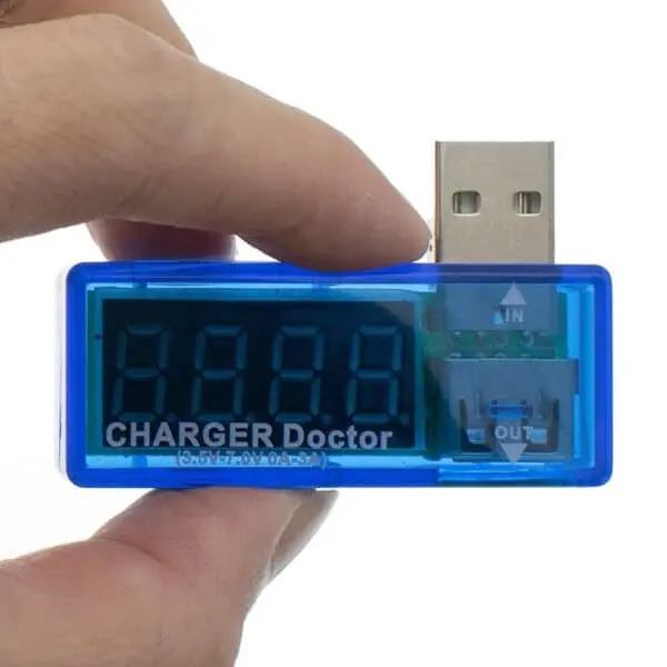تستر درگاه USB و شارژ موبایل