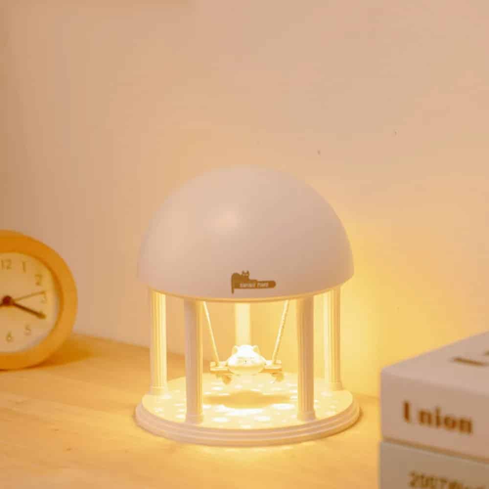 چراغ خواب فانتزی طرح آلاچیق اسپیکردار چراغ خواب فانتزی طرح آلاچیق اسپیکردار