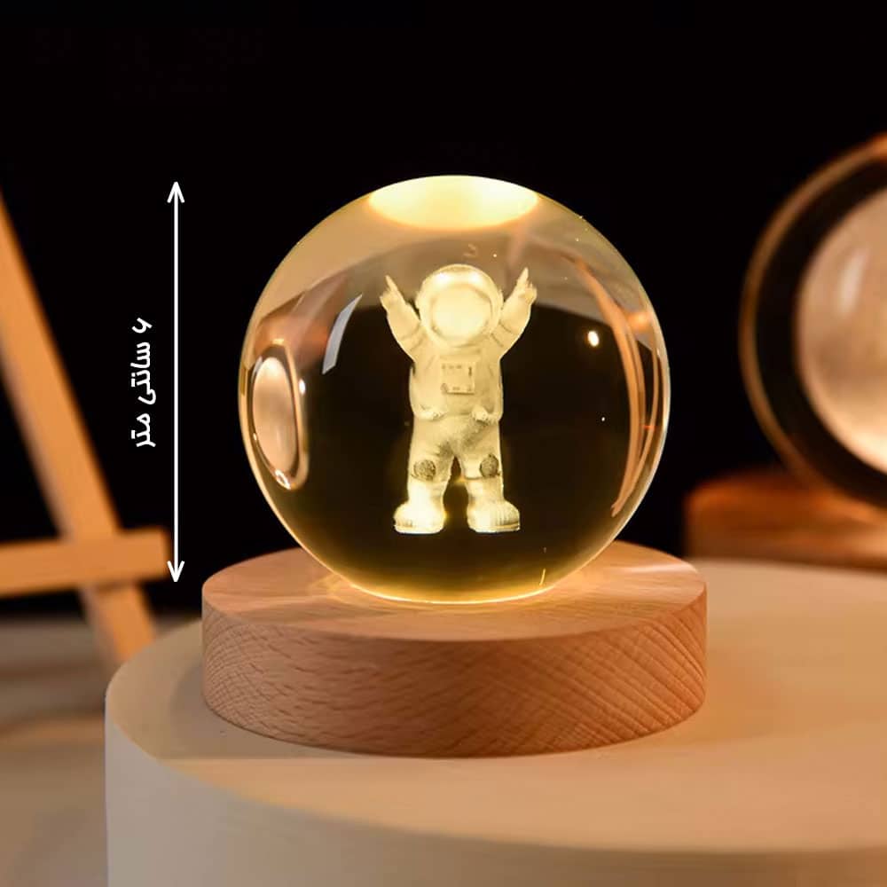 چراغ خواب گوی شیشه ای طرح فضانورد چراغ خواب گوی شیشه ای طرح فضانورد