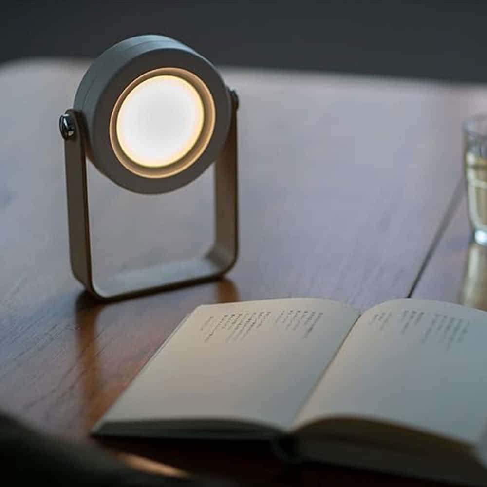 چراغ فانوسی شارژی قابل حمل مدل Lantern Light 8 چراغ فانوسی شارژی قابل حمل مدل Lantern Light